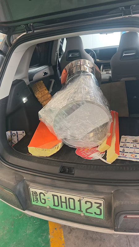 400型旋振篩專車(chē)發(fā)貨